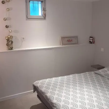 Entier 4 Personnes Sur Saone Appartement